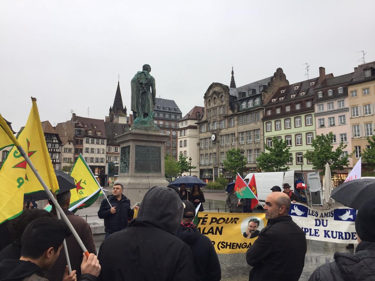 Strasbourg'da Şengal saldırısı protesto edildi