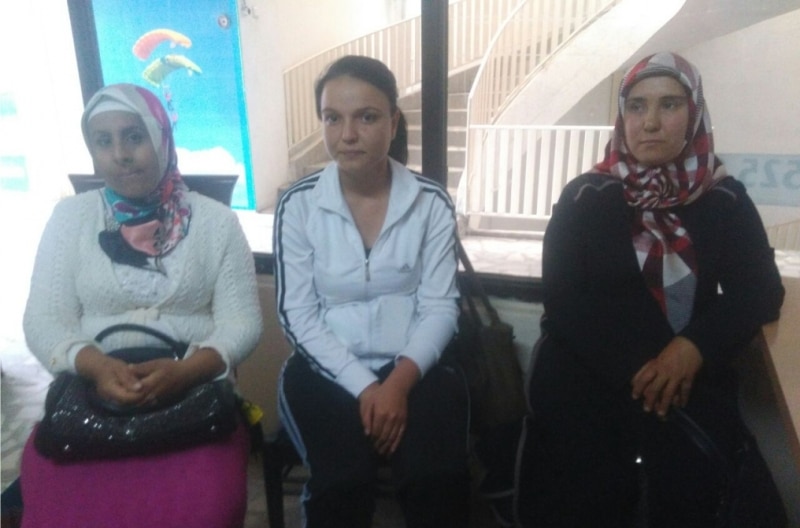 İzmir'de 1 Mayıs'ı Kutlamak isteyen kadın işçiler işten atıldı