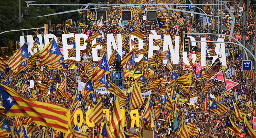 Katalan bağımsızlık günü için 1 milyon kişi yürüdü
