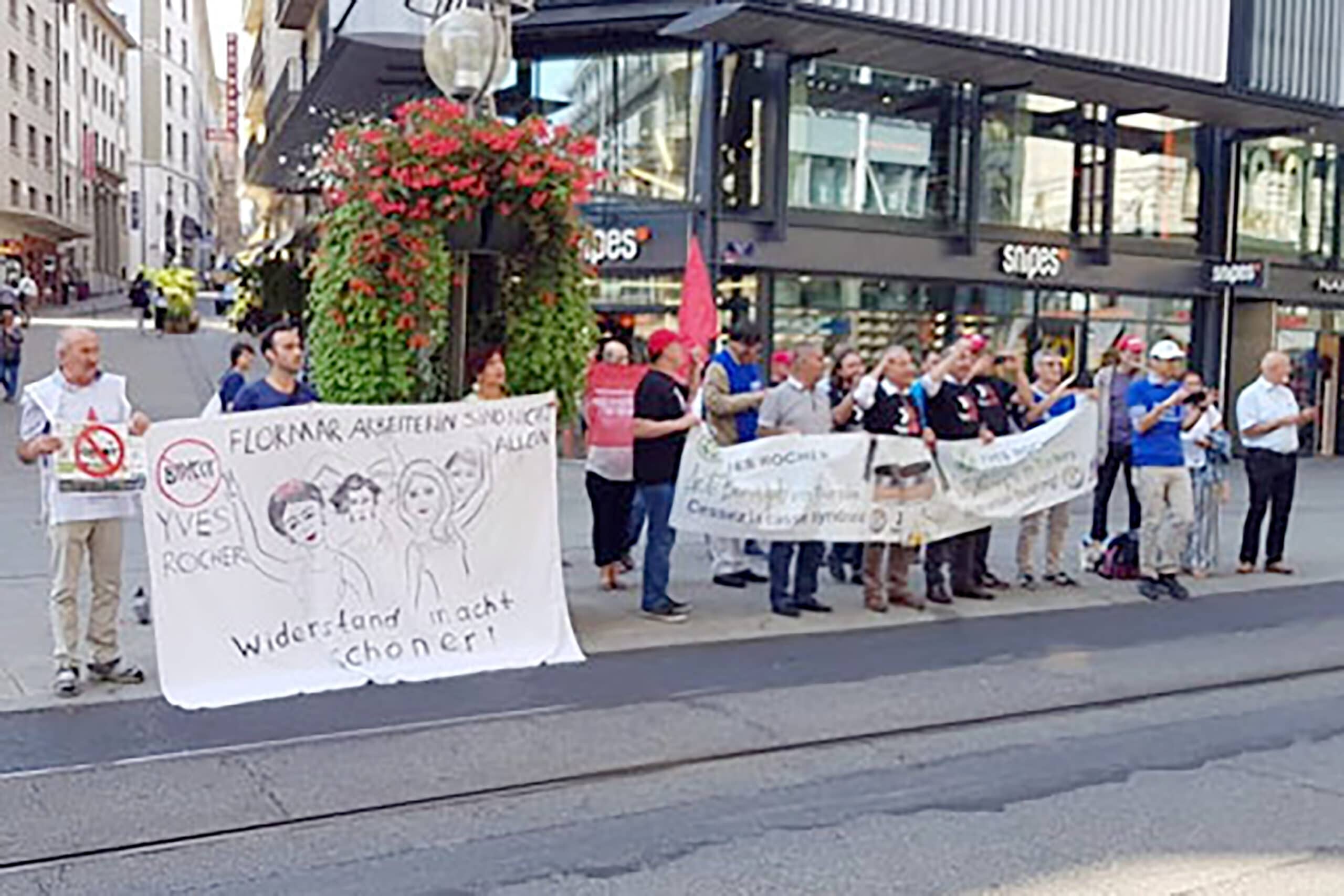 Flormar işçileri İsviçre - Cenevre’de eylem yaptı