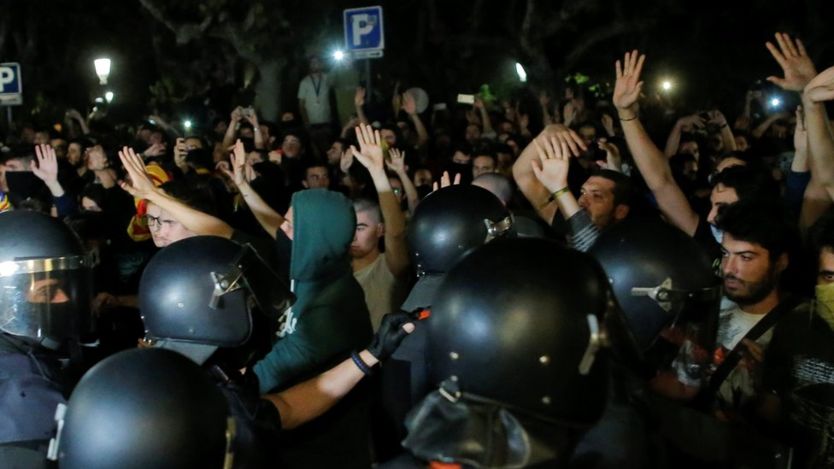 Barcelona'da Katalon ayrılıkçılar polisle çatıştı