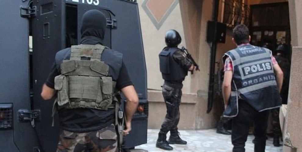 Diyarbakır'da gözaltılar devam ediyor