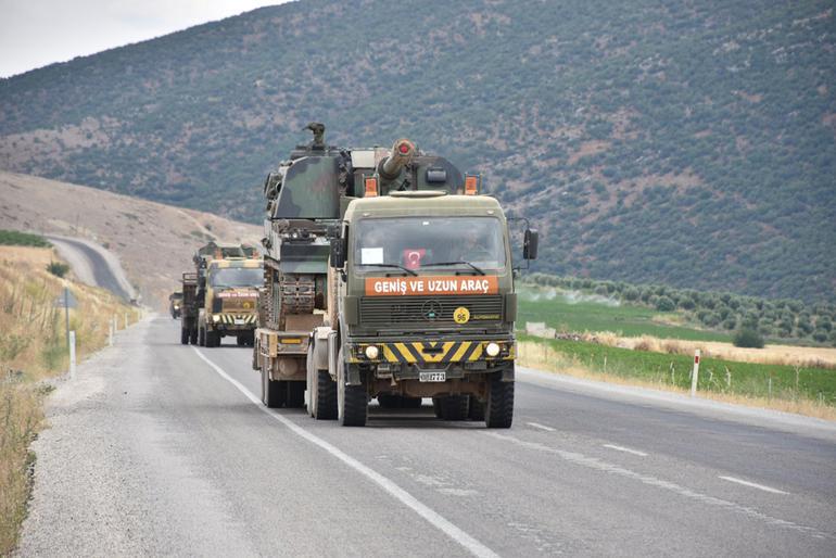 TC ordusu Kobane sınırına yığınak yapıyor