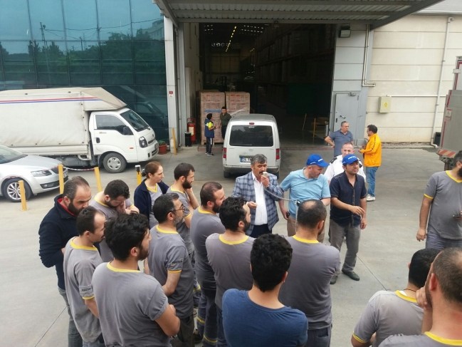 Recticel fabrikası işçileri sendikal hakları için açlık grevine başladı
