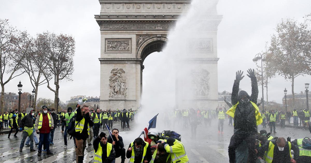 Fransa’da protestolar: 700’den fazla liseli gözaltına alındı