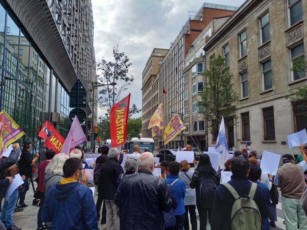 Brüksel TC Konsolosluğu önünde eylem yapıldı